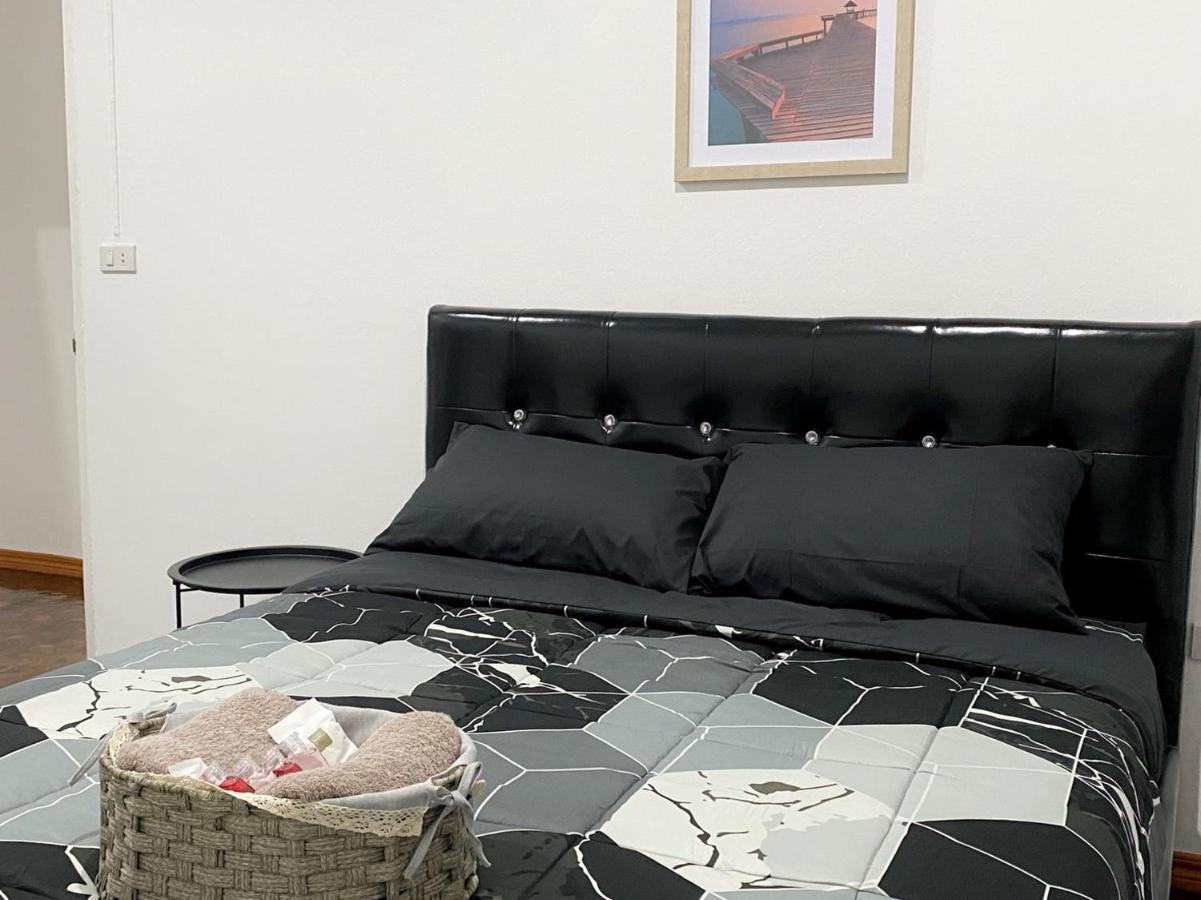 Boxsoon Nimman 2 # 4Beds 3Baths Villa Chiang Mai Exterior foto